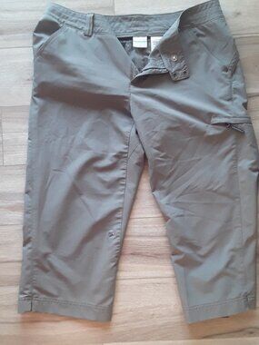 Columbia Titanium Capri Gray Size 14 Roll Tab Adjustable - New